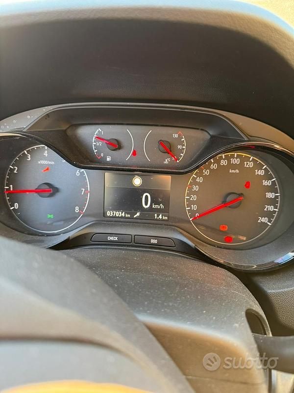 Usata Opel Grandland X 131 CV (96 kW) 2020 Rosso SUV