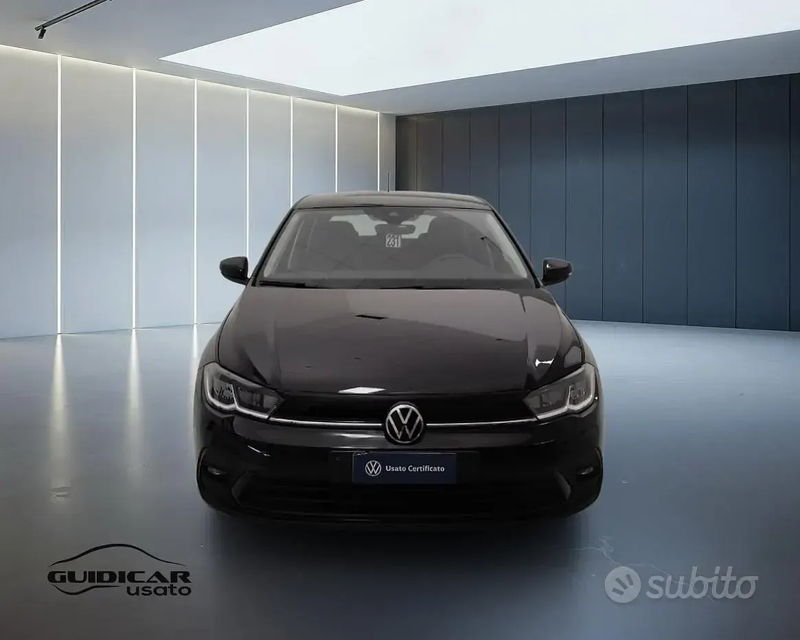 Usata VW Polo Life 95 CV (69 kW) 2023 Nero Utilitaria