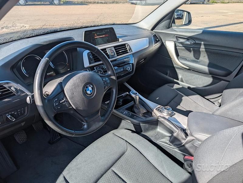 Usata BMW 116 Efficient Dynamics 116 CV (85 kW) 2017 Grigio Utilitaria