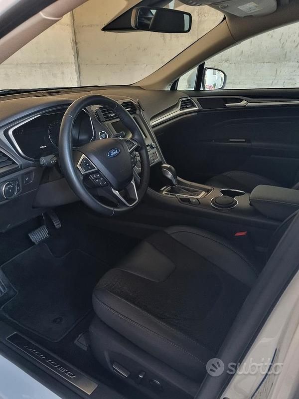 Usata Ford Mondeo Business Edition 150 CV (110 kW) 2017 Bianco Berlina