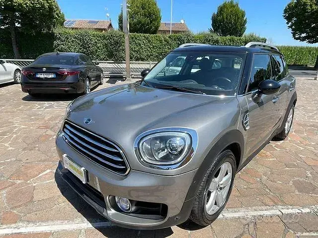Usata Mini Cooper D Countryman 150 CV (110 kW) 2017 Grigio SUV