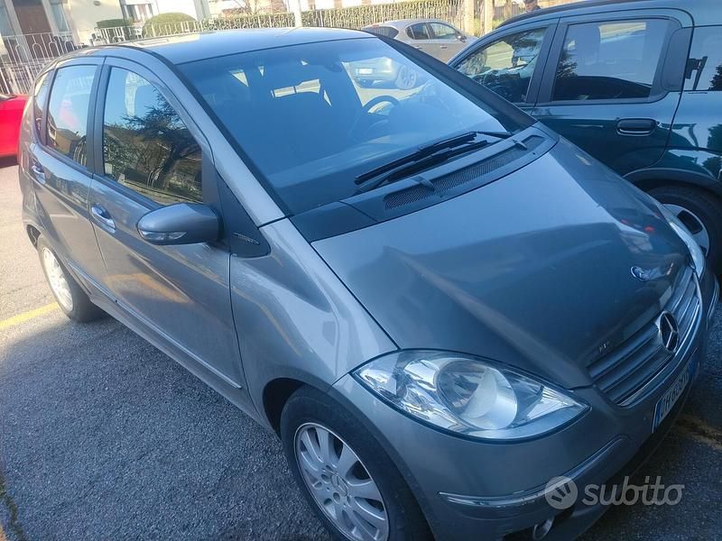 Usata Mercedes A180 Elegance 108 CV (79 kW) 2007 Grigio Berlina
