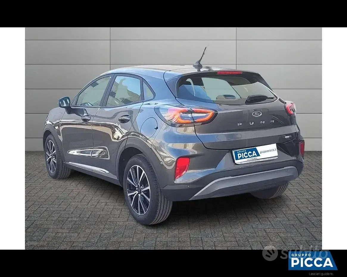 Usata Ford Puma Titanium 125 CV (91 kW) 2023 Grigio SUV