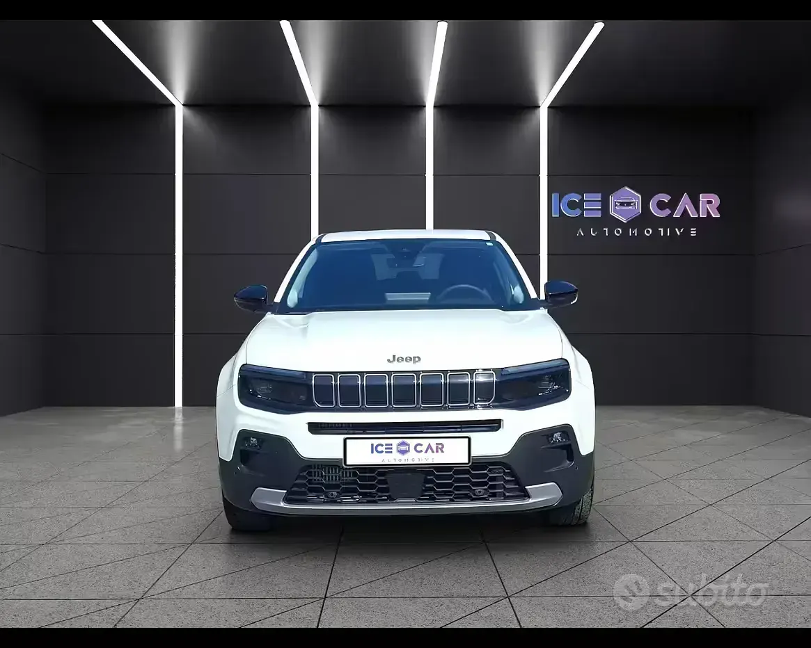 Usata Jeep Avenger Summit 101 CV (74 kW) 2025 Bianco SUV