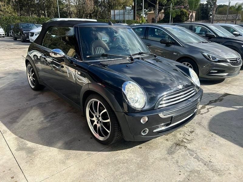 Usata Mini Cooper Cabriolet 116 CV (85 kW) 2007 Nero Cabrio
