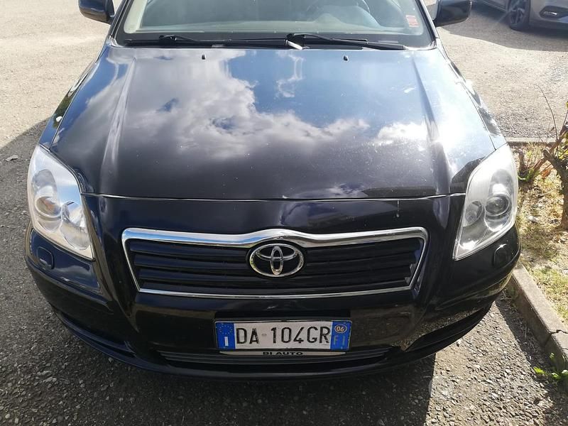 Usata Toyota Avensis 2005 Nero Station wagon