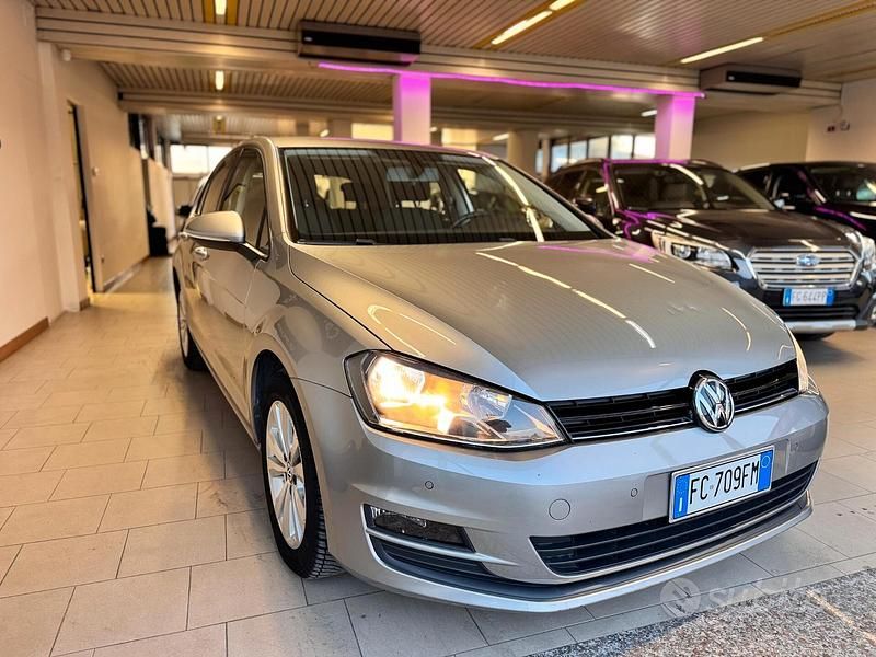 Grigio Usata 2016 VW Golf VII Comfortline Tre volumi | 11.490 € (Ottimo prezzo) - Immagine 1/4