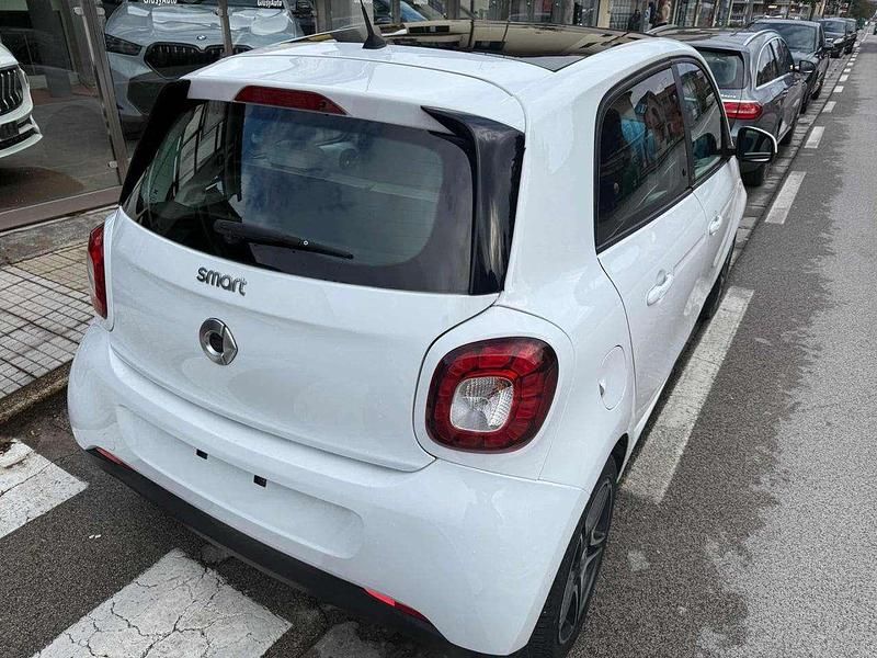 Usata Smart ForFour Proxy 90 CV (66 kW) 2015 Bianco Utilitaria