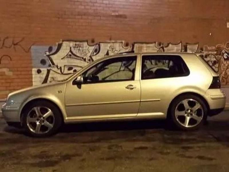 Usata VW Golf GTI 150 CV (110 kW) 2002 Argento Berlina