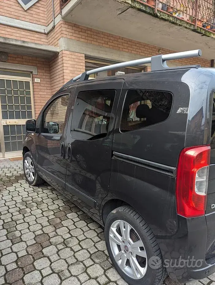 Usata Fiat Qubo Trekking 77 CV (56 kW) 2012 Nero Monovolume