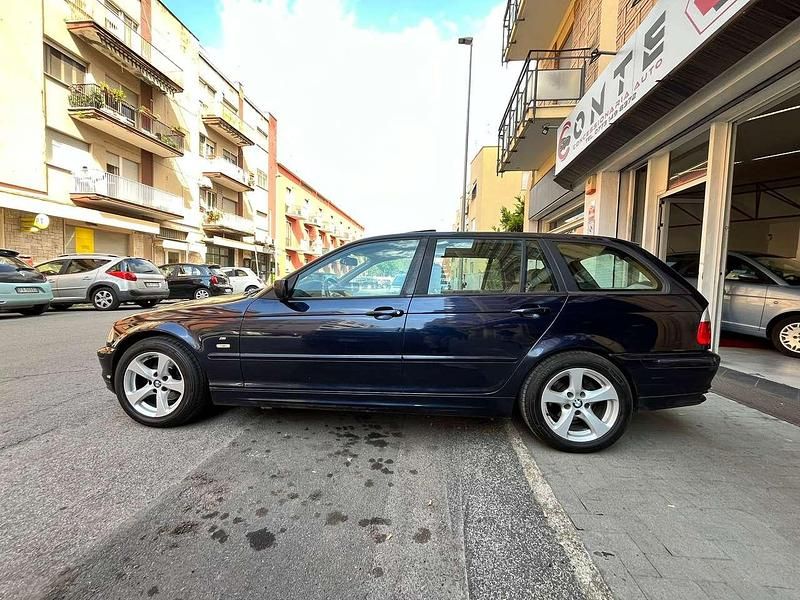 Usata BMW 320 136 CV (100 kW) 2001 Blu/azzurro Station wagon