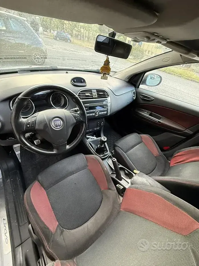 Usata Fiat Bravo 120 CV (88 kW) 2007 Grigio Utilitaria