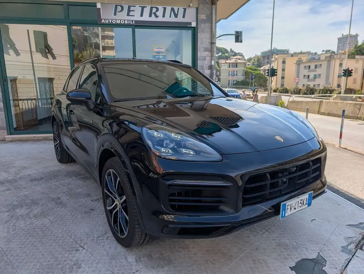 Usata Porsche Cayenne 340 CV (250 kW) 2019 Nero jet metallizzato SUV