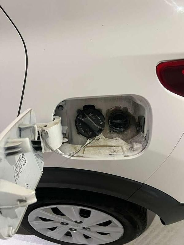 Usata Kia Stonic Style 82 CV (60 kW) 2022 Bianco SUV