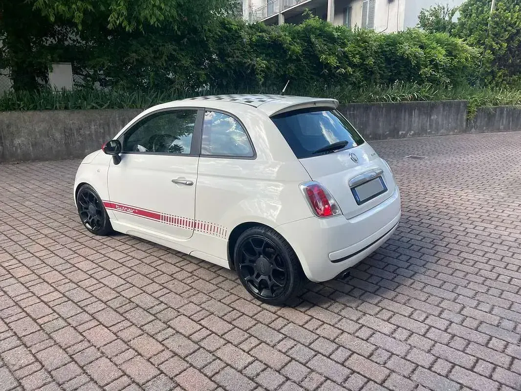 Usata Fiat 500 86 CV (63 kW) 2012 Bianco Utilitaria