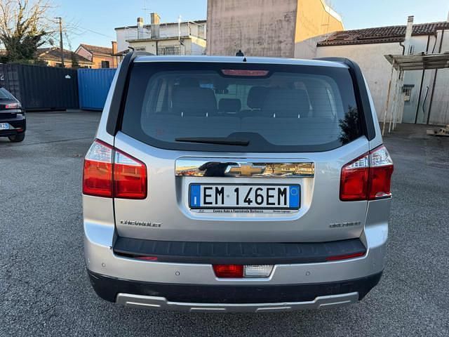 Usata Chevrolet Orlando 141 CV (103 kW) 2012 Grigio Monovolume
