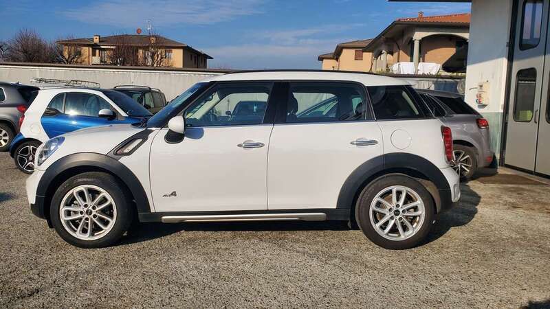 Usata Mini Cooper SD Countryman Business 143 CV (105 kW) 2015 Bianco SUV