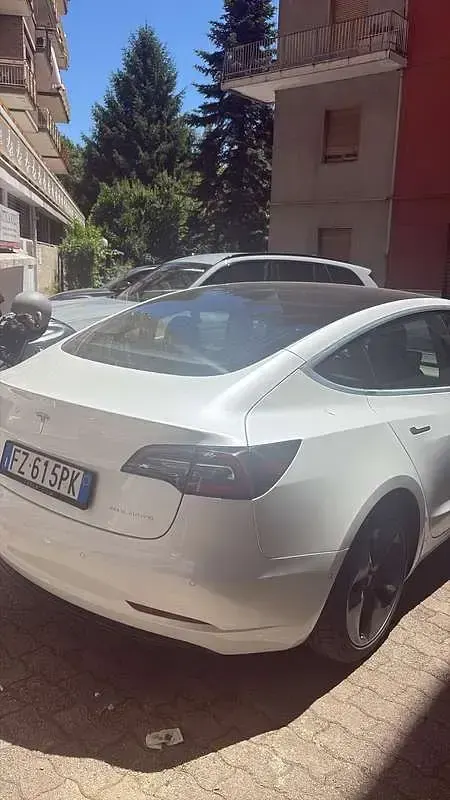 Usata Tesla Model 3 155 kW (211 CV) 2019 Bianco Berlina