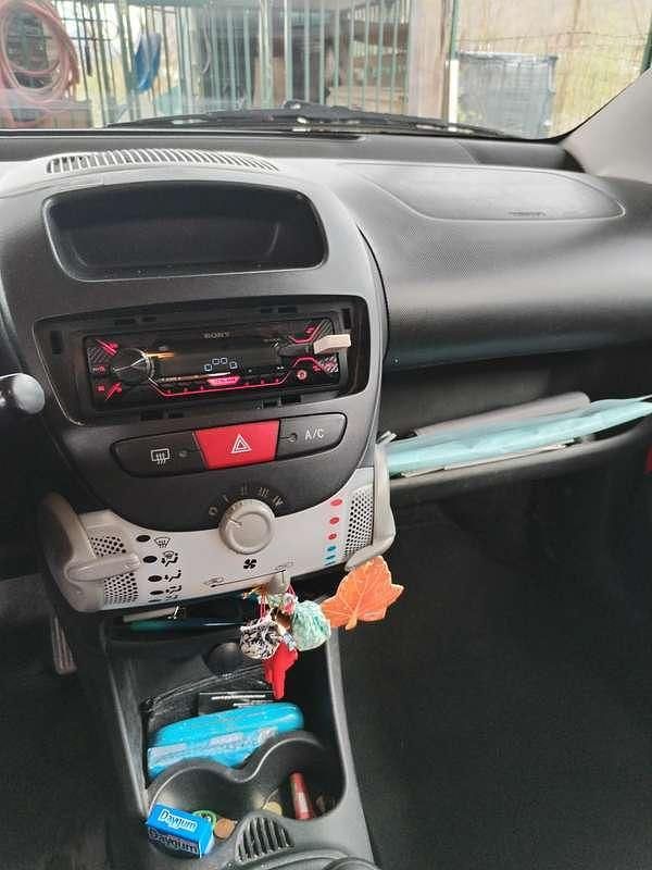 Usata Citroën C1 Attraction 68 CV (50 kW) 2013 Rosso Utilitaria