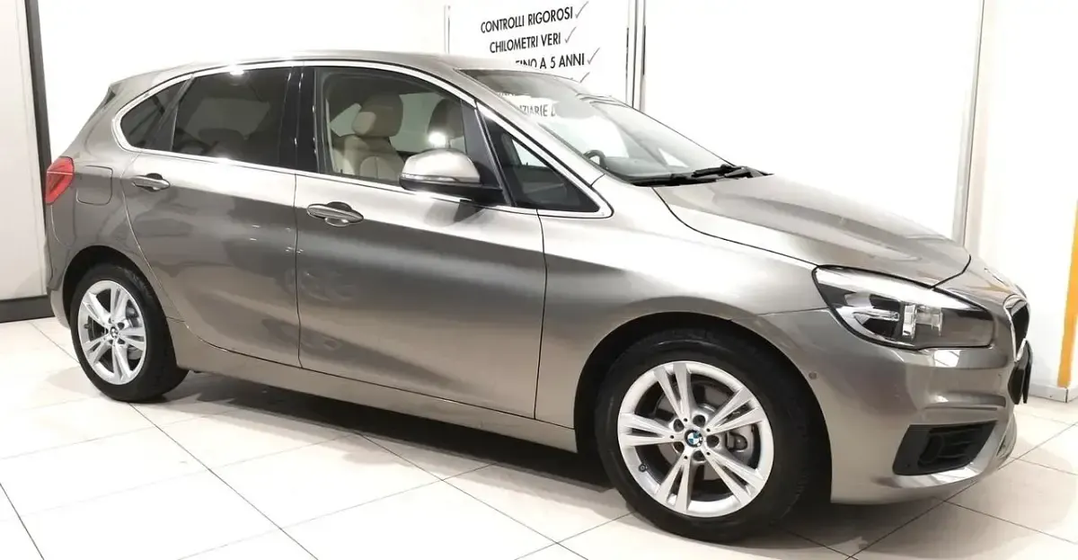 Usata BMW 216 Active Tourer Performance 116 CV (85 kW) 2015 Oro Monovolume