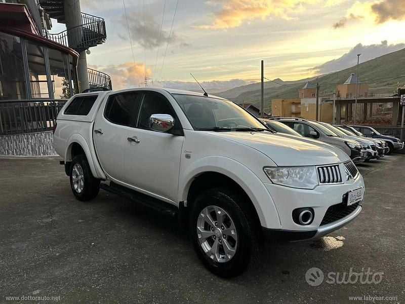 Usata Mitsubishi L200 Intense+ 178 CV (130 kW) 2012 Bianco Pick-up