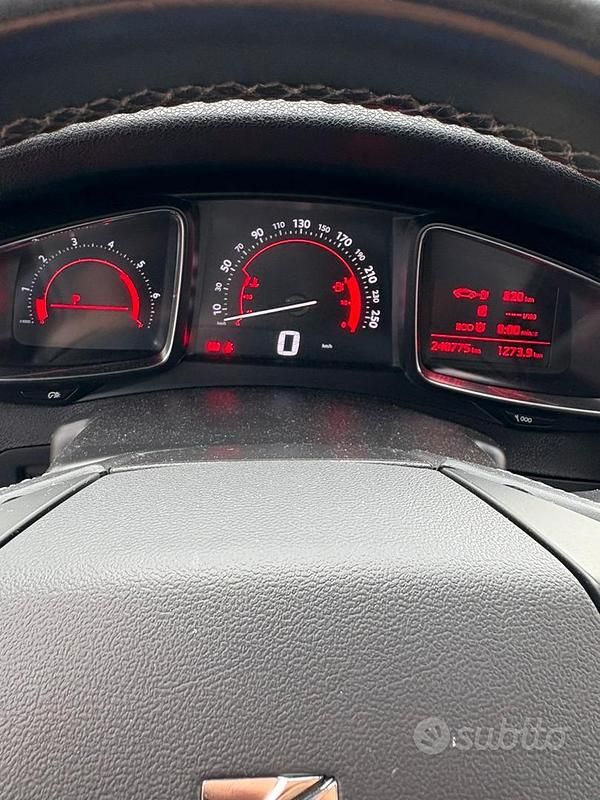 Usata DS Automobiles DS5 Connected Chic 120 CV (88 kW) 2017 Grigio Utilitaria