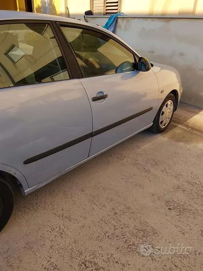 Usata Seat Ibiza 75 CV (55 kW) 2002 Utilitaria