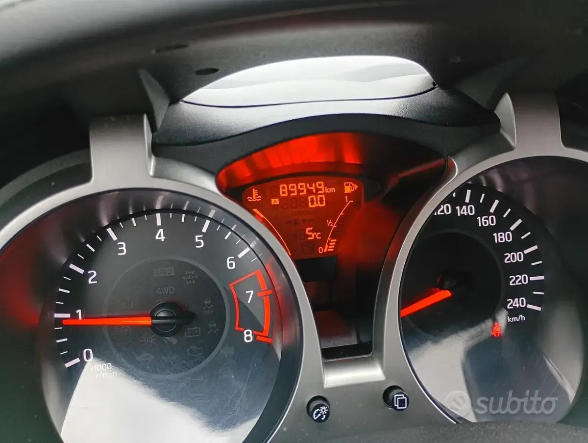 Usata Nissan Juke N-Connecta 115 CV (84 kW) 2018 Grigio SUV