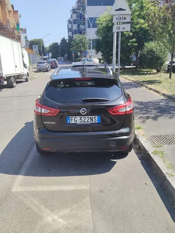 Usata Nissan Qashqai N-Connecta 116 CV (85 kW) 2017 Nero SUV