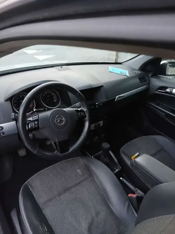 Usata Opel Astra Club 116 CV (85 kW) 2008 Argento Station wagon