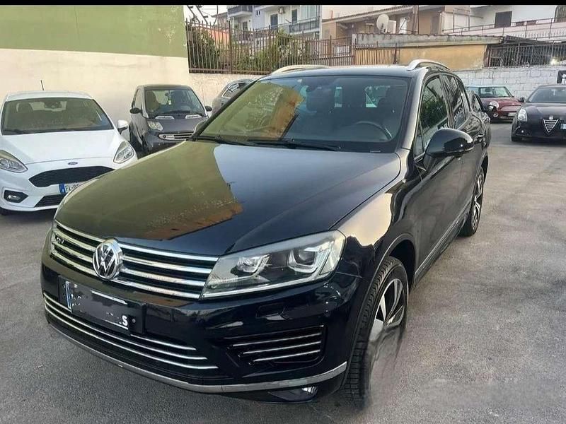 Usata VW Touareg R-line 204 CV (150 kW) 2017 Blu/azzurro SUV