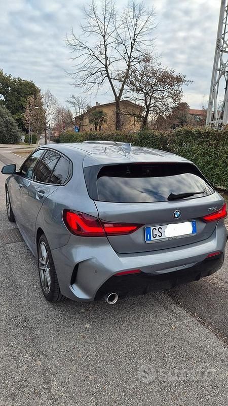 Usata BMW 116 Shadowline 116 CV (85 kW) 2023 Grigio Utilitaria