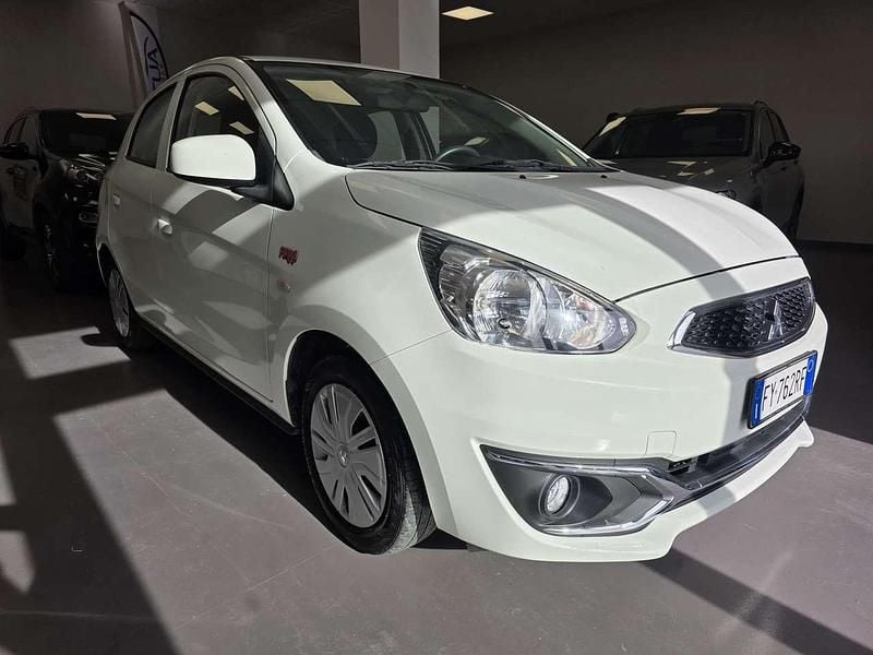 Bianco pastello Usata 2019 Mitsubishi Space Star Due volumi | 8200 € (Buon prezzo) - Immagine 1/4