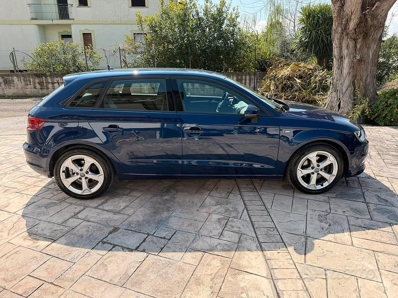Usata Audi A3 S-Line 2015 Blu Berlina