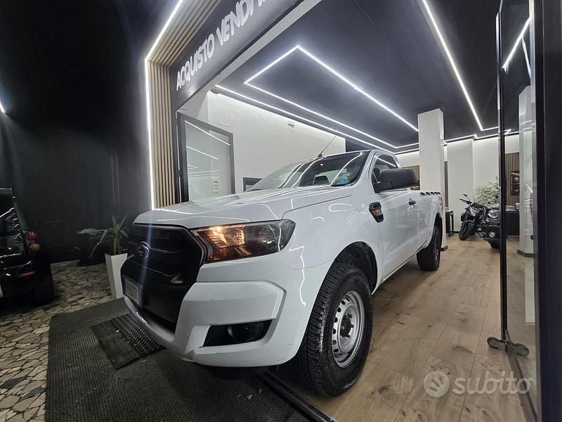 Gebraucht Ford Ranger XL 160 PS (117 kW) 2017 Weiß Pickup