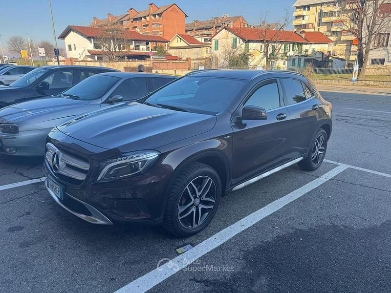 Usata Mercedes GLA200 136 CV (100 kW) 2016 Nero SUV