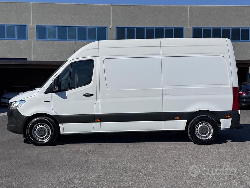 Usata Mercedes E-Sprinter 69 kW (95 CV) 2022 Bianco Furgone