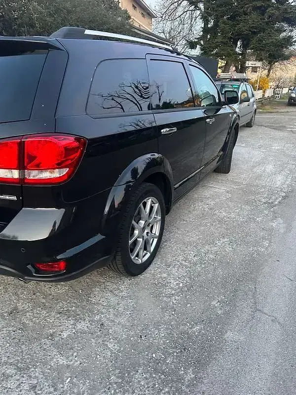 Usata Fiat Freemont Lounge 170 CV (125 kW) 2014 Nero SUV
