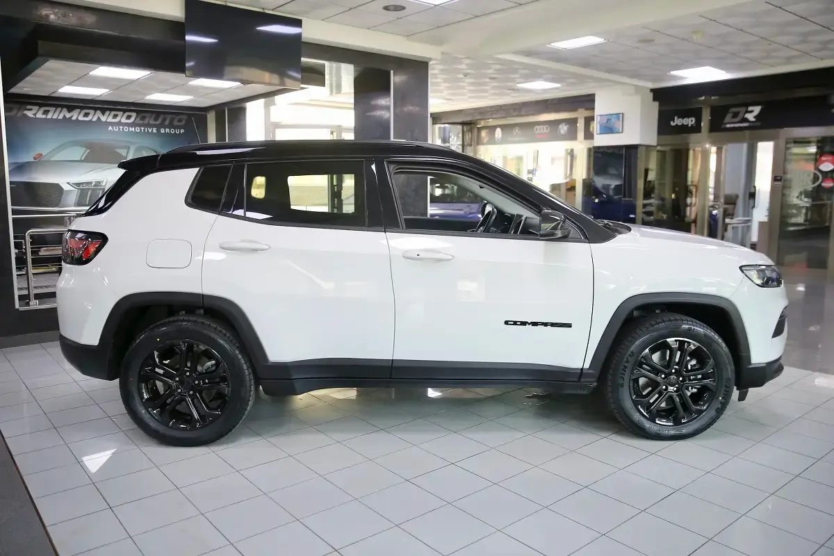 Usata Jeep Compass 180 CV (132 kW) 2023 Bianco SUV