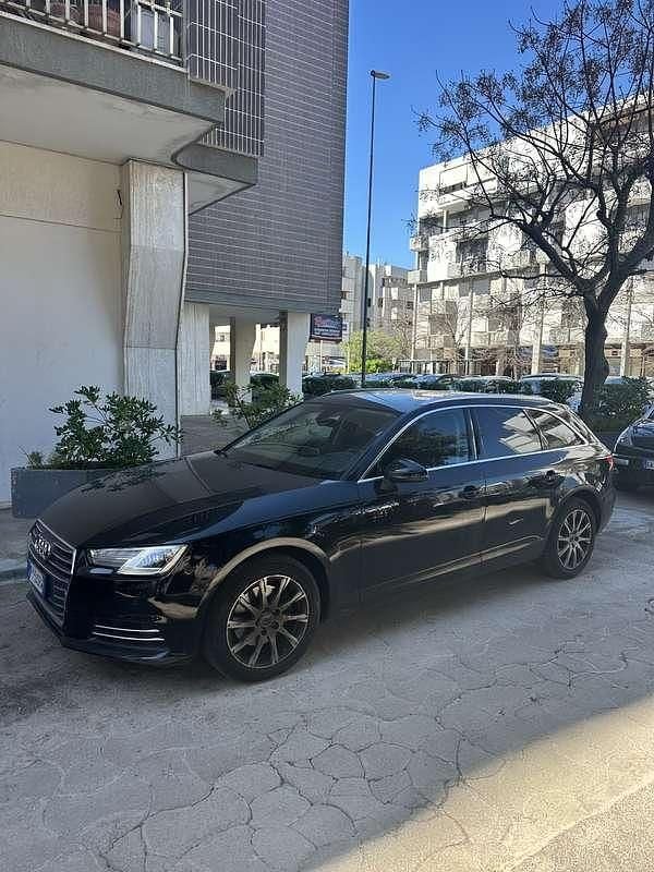 Usata Audi A4 Business Plus 150 CV (110 kW) 2017 Nero Station wagon