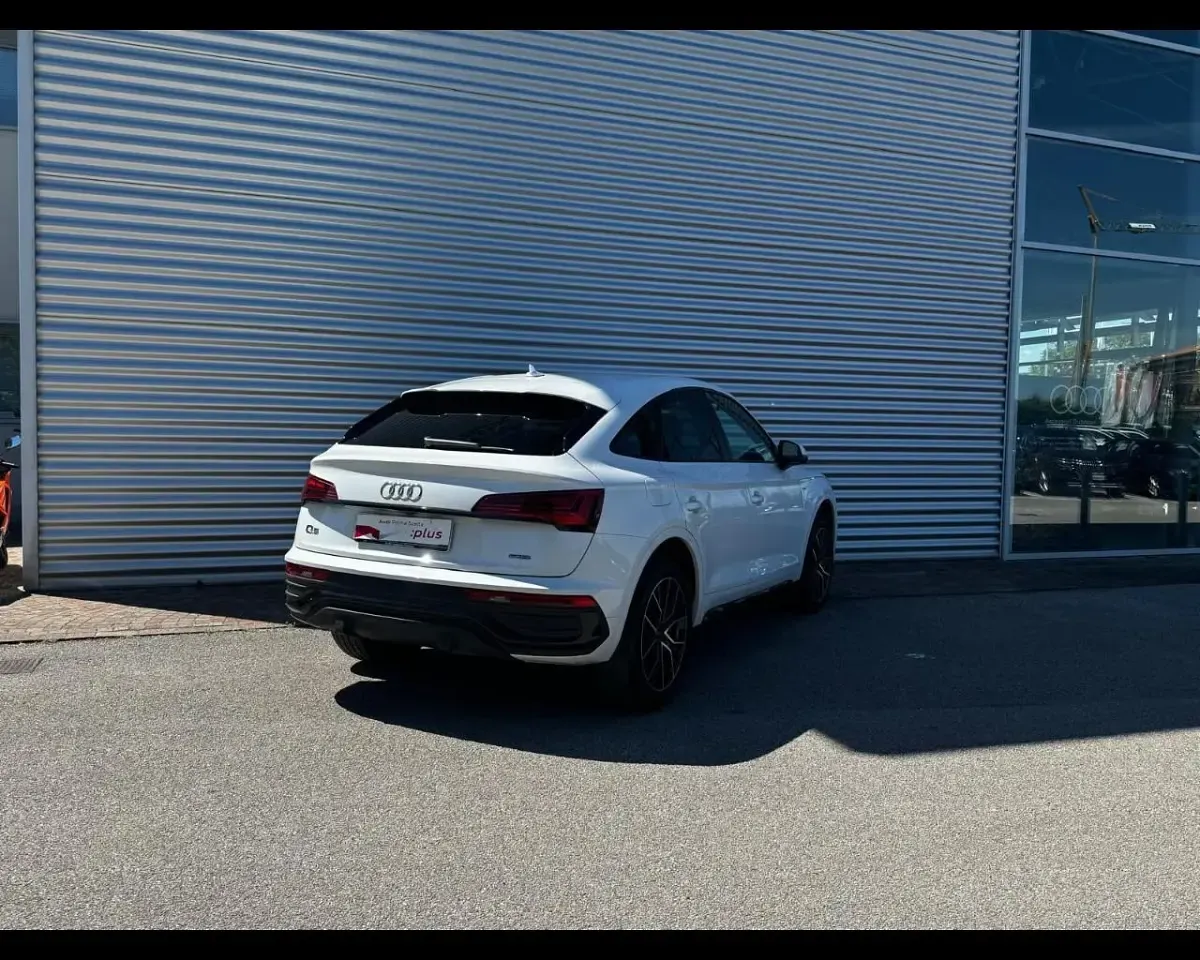 Usata Audi Q5 Sportback S-line plus 204 CV (150 kW) 2023 Bianco SUV
