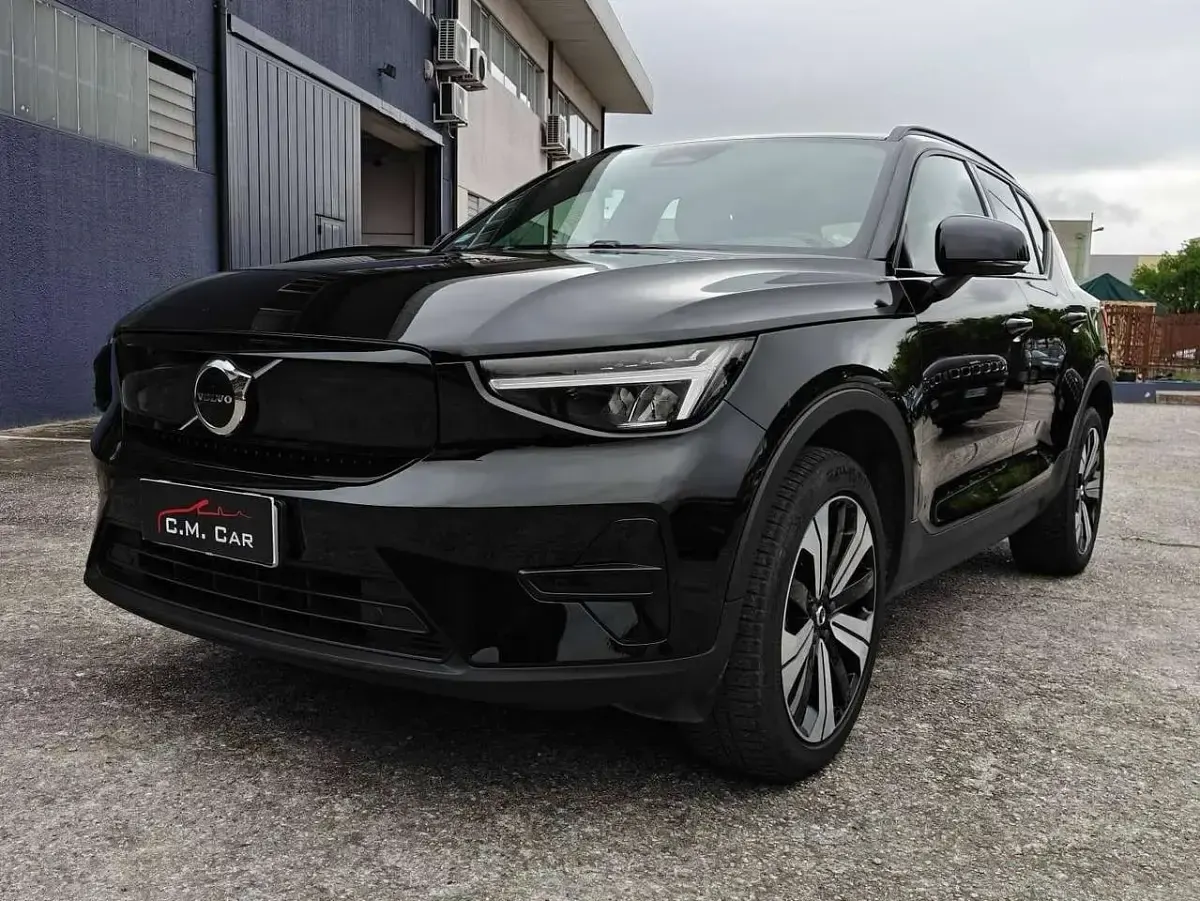 Usata Volvo XC40 Core 80 kW (109 CV) 2022 Nero SUV