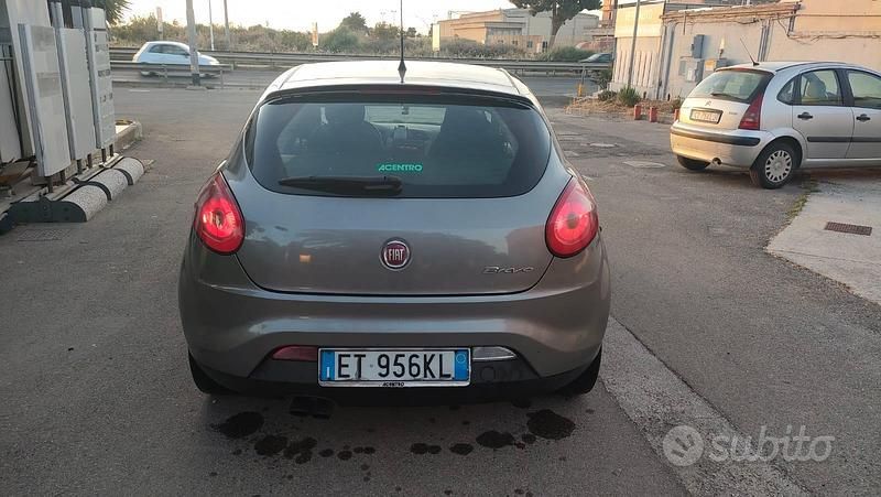 Usata Fiat Bravo 105 CV (77 kW) 2013 Grigio Utilitaria