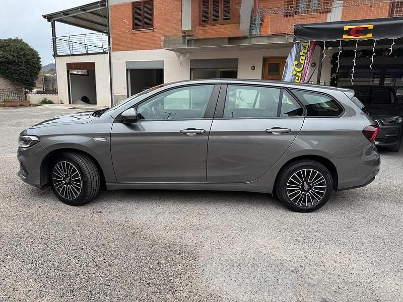 Usata Fiat Tipo Life 131 CV (96 kW) 2021 Grigio Station wagon