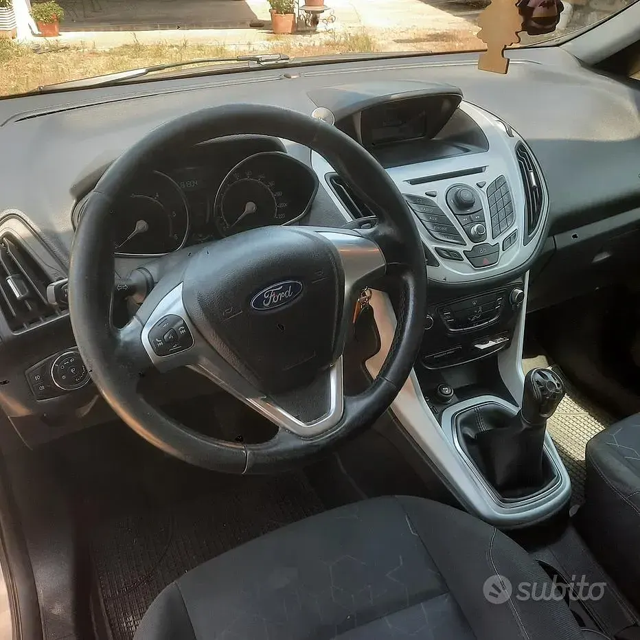 Usata Ford B-MAX 95 CV (69 kW) 2013 Beige Monovolume