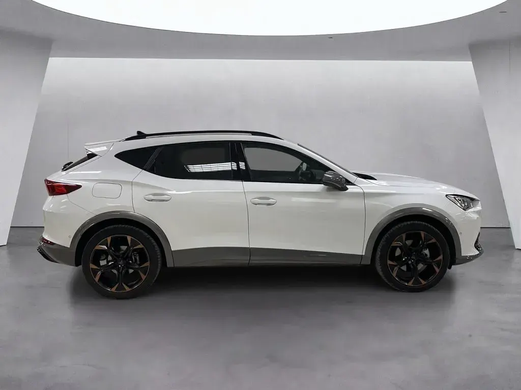 Usata Cupra Formentor 204 CV (150 kW) 2024 Bianco / pastello SUV