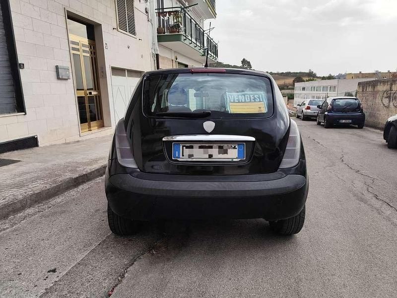 Usata Lancia Ypsilon 69 CV (50 kW) 2006 Utilitaria