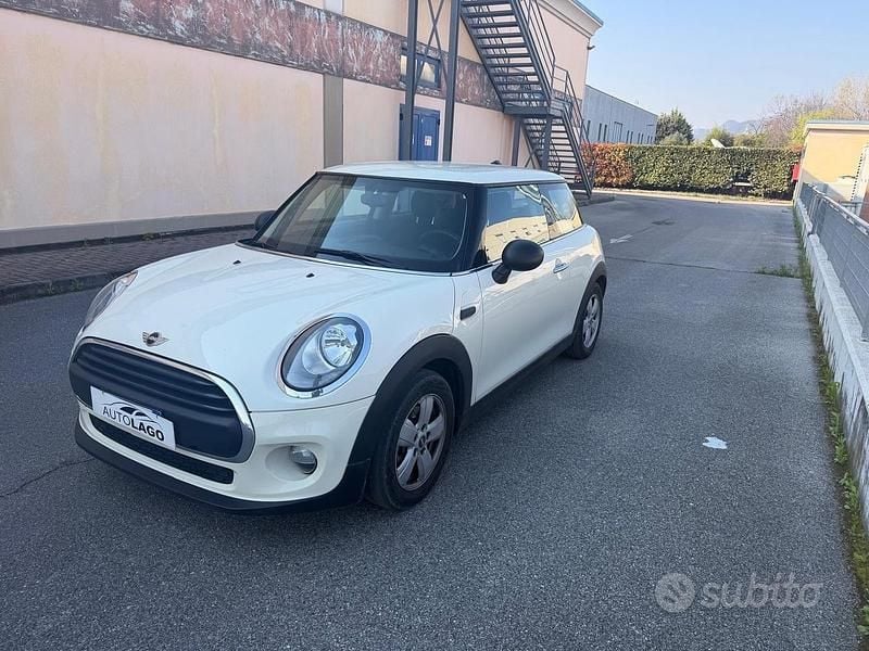 Usata Mini One D 115 CV (84 kW) 2018 Beige Utilitaria