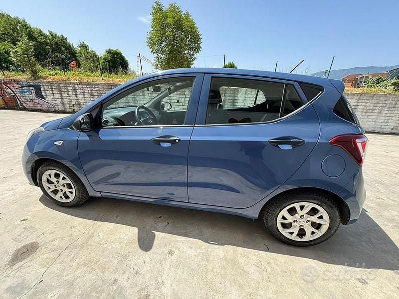 Occasion Hyundai i10 83 ch (61 kW) 2017 Bleue Citadine