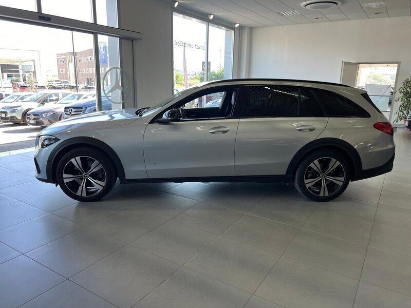 Usata Mercedes 220 Premium 197 CV (144 kW) 2022 Argento hightech ; Station wagon